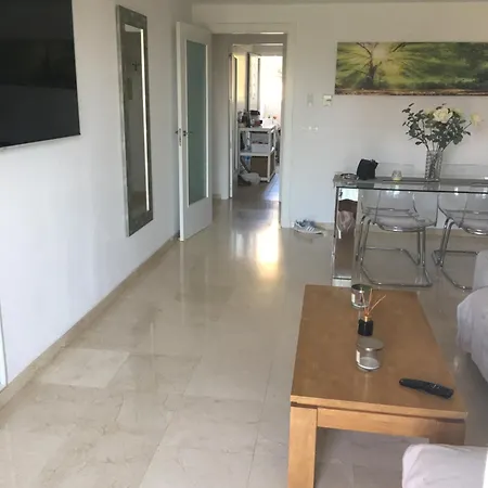 Appartement Superbe Avec Piscine A 800m De La